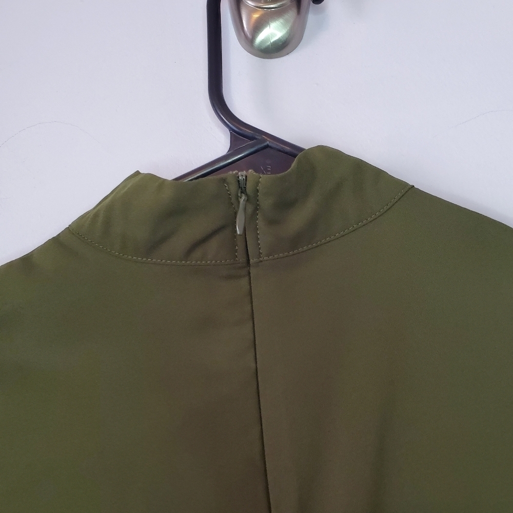 Tobi Small Olive Green Sleeveless Tank - Picture 9 of 9